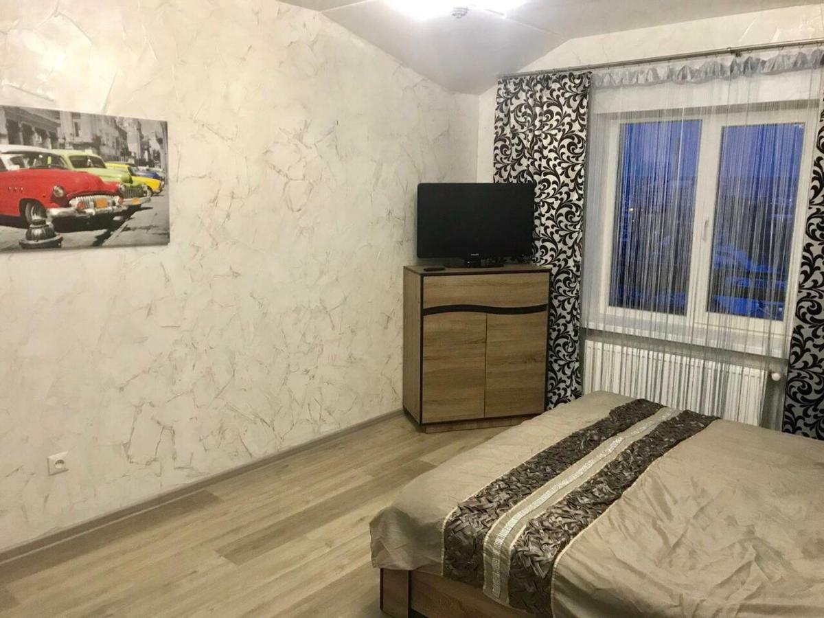 Апартаменти Економ Ivano-Frankivsk Esterno foto